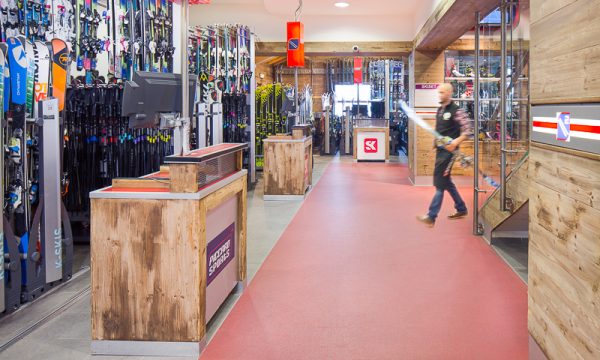 Piccard Sports Centre Station